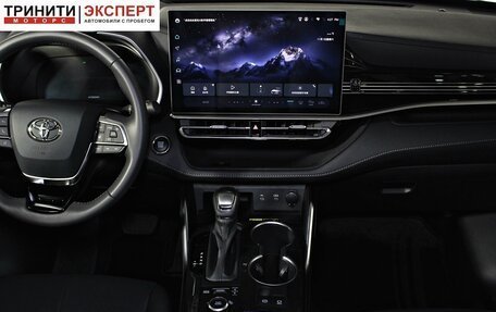 Toyota Highlander, 2025 год, 6 240 000 рублей, 15 фотография