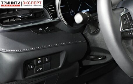 Toyota Highlander, 2025 год, 6 240 000 рублей, 21 фотография