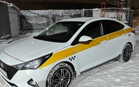 Hyundai Solaris II рестайлинг, 2021 год, 1 100 000 рублей, 5 фотография