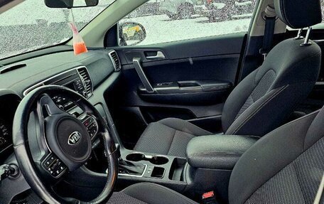 KIA Sportage IV рестайлинг, 2018 год, 2 350 000 рублей, 9 фотография