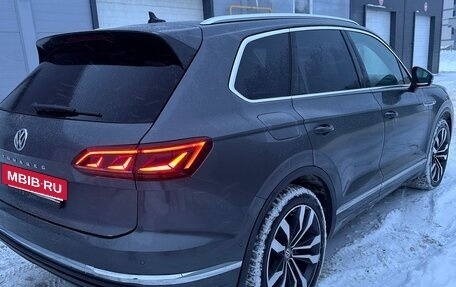 Volkswagen Touareg III, 2019 год, 5 350 000 рублей, 5 фотография