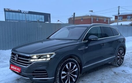 Volkswagen Touareg III, 2019 год, 5 350 000 рублей, 14 фотография
