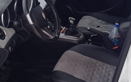 Chevrolet Cruze II, 2012 год, 690 000 рублей, 12 фотография