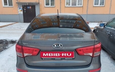 KIA Rio III рестайлинг, 2017 год, 823 000 рублей, 2 фотография