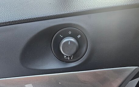 Chevrolet Orlando I, 2011 год, 880 000 рублей, 9 фотография