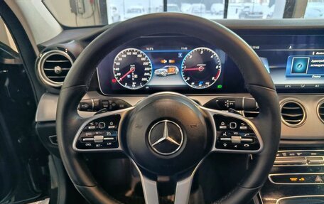 Mercedes-Benz E-Класс, 2019 год, 2 650 000 рублей, 7 фотография