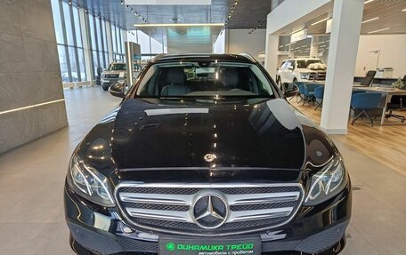 Mercedes-Benz E-Класс, 2019 год, 2 650 000 рублей, 2 фотография