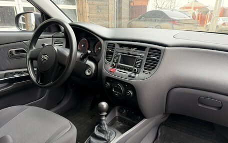 KIA Rio II, 2011 год, 630 000 рублей, 2 фотография