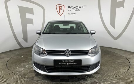 Volkswagen Polo VI (EU Market), 2011 год, 675 000 рублей, 2 фотография