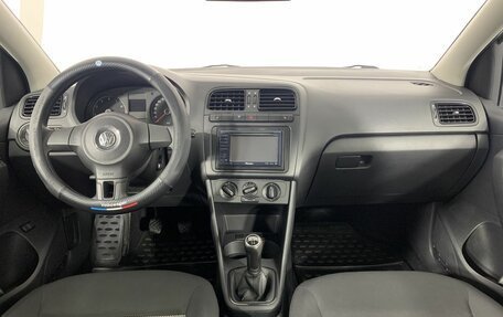 Volkswagen Polo VI (EU Market), 2011 год, 675 000 рублей, 7 фотография