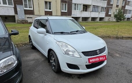 Suzuki Swift IV, 2011 год, 620 000 рублей, 2 фотография