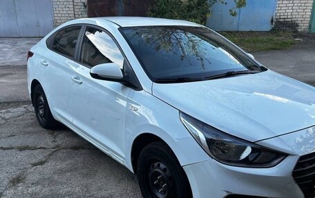 Hyundai Solaris II рестайлинг, 2019 год, 1 099 999 рублей, 2 фотография