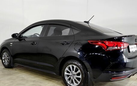 Hyundai Solaris II рестайлинг, 2022 год, 1 724 000 рублей, 4 фотография