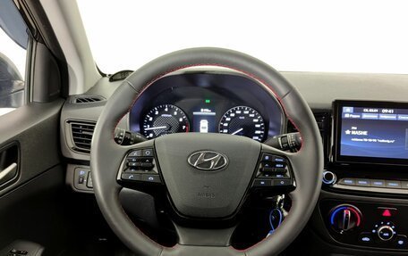 Hyundai Solaris II рестайлинг, 2022 год, 1 724 000 рублей, 7 фотография