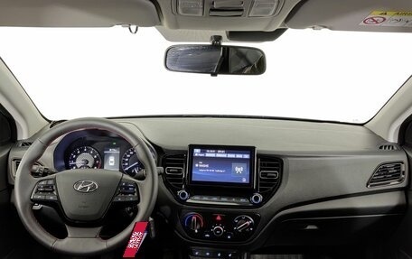 Hyundai Solaris II рестайлинг, 2022 год, 1 724 000 рублей, 6 фотография