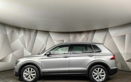 Volkswagen Tiguan II, 2018 год, 2 297 000 рублей, 5 фотография