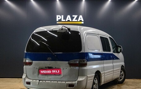 Hyundai Starex I рестайлинг, 2006 год, 489 000 рублей, 3 фотография