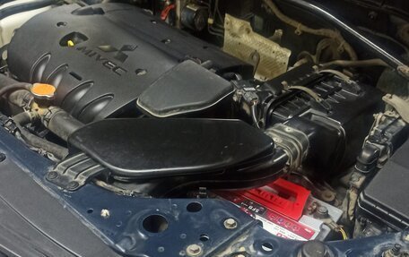 Mitsubishi Outlander III рестайлинг 3, 2008 год, 1 285 000 рублей, 1 фотография