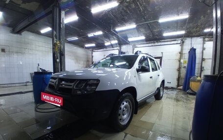 Renault Duster I рестайлинг, 2017 год, 810 000 рублей, 3 фотография