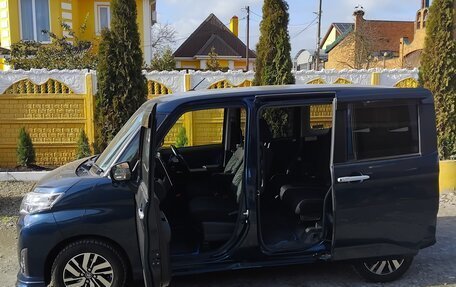 Toyota Roomy I, 2017 год, 1 200 000 рублей, 6 фотография