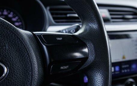 KIA Rio IV, 2018 год, 1 250 000 рублей, 14 фотография