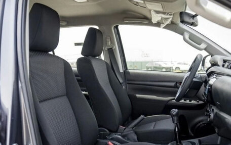 Toyota Hilux VIII, 2024 год, 4 150 777 рублей, 10 фотография