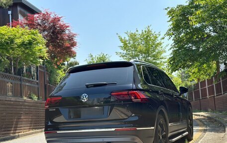 Volkswagen Tiguan II, 2019 год, 2 400 000 рублей, 6 фотография