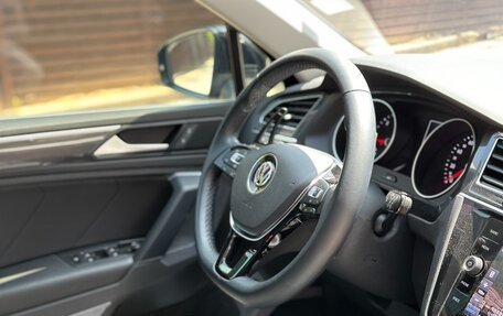 Volkswagen Tiguan II, 2019 год, 2 400 000 рублей, 8 фотография