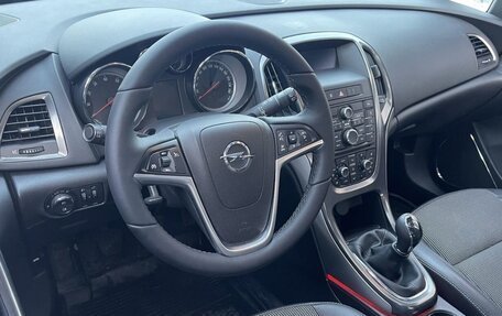 Opel Astra J, 2011 год, 830 000 рублей, 6 фотография