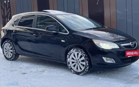 Opel Astra J, 2011 год, 830 000 рублей, 4 фотография