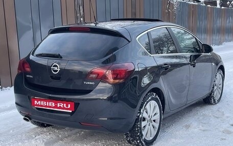 Opel Astra J, 2011 год, 830 000 рублей, 5 фотография