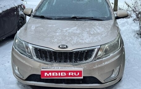 KIA Rio III рестайлинг, 2013 год, 700 000 рублей, 2 фотография