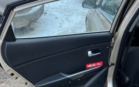 KIA Rio III рестайлинг, 2013 год, 700 000 рублей, 9 фотография