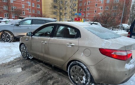 KIA Rio III рестайлинг, 2013 год, 700 000 рублей, 18 фотография
