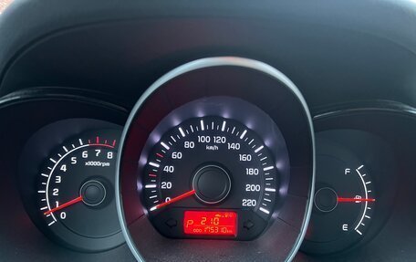 KIA Rio III рестайлинг, 2013 год, 700 000 рублей, 22 фотография