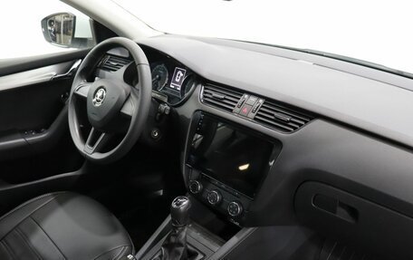 Skoda Octavia, 2020 год, 1 600 000 рублей, 10 фотография