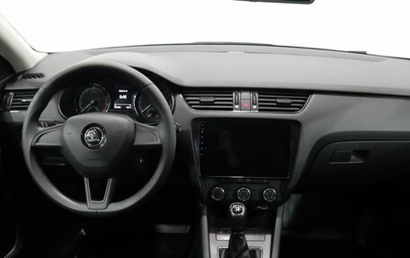 Skoda Octavia, 2020 год, 1 600 000 рублей, 13 фотография