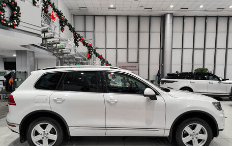 Volkswagen Touareg III, 2015 год, 2 850 000 рублей, 4 фотография