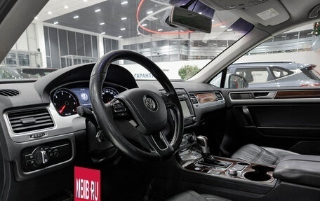 Volkswagen Touareg III, 2015 год, 2 850 000 рублей, 16 фотография