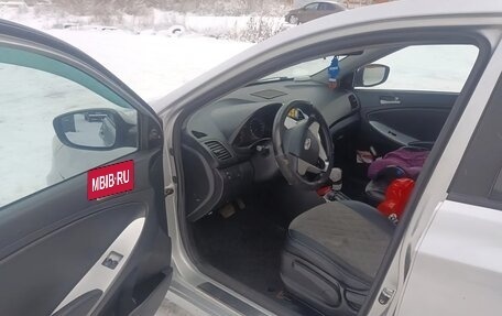 Hyundai Solaris II рестайлинг, 2013 год, 700 000 рублей, 5 фотография