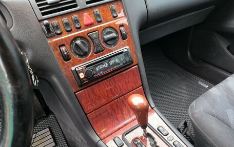 Mercedes-Benz E-Класс, 2000 год, 400 000 рублей, 12 фотография