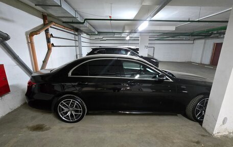 Mercedes-Benz E-Класс, 2021 год, 4 300 000 рублей, 4 фотография