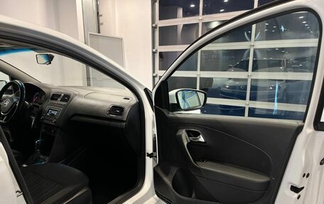 Volkswagen Polo VI (EU Market), 2016 год, 1 212 000 рублей, 26 фотография