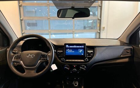 Hyundai Solaris II рестайлинг, 2021 год, 1 762 000 рублей, 8 фотография