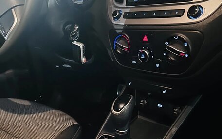 Hyundai Solaris II рестайлинг, 2022 год, 1 750 000 рублей, 1 фотография