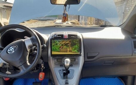 Toyota Auris II, 2008 год, 625 000 рублей, 1 фотография