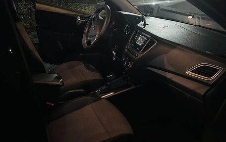 Hyundai Solaris II рестайлинг, 2022 год, 1 750 000 рублей, 4 фотография