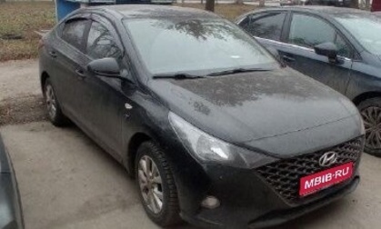 Hyundai Solaris II рестайлинг, 2021 год, 1 500 000 рублей, 1 фотография