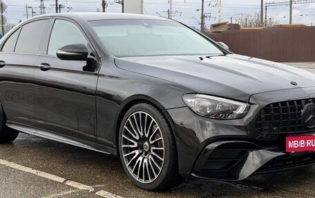 Mercedes-Benz E-Класс, 2019 год, 2 580 000 рублей, 23 фотография