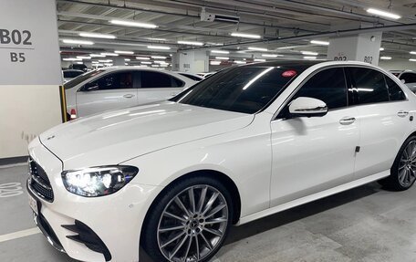 Mercedes-Benz E-Класс, 2022 год, 8 800 000 рублей, 4 фотография